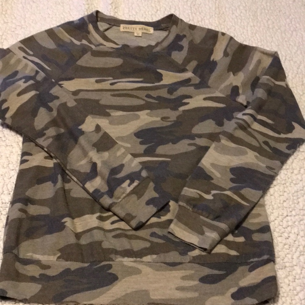 Camo long sleeve T-shirt